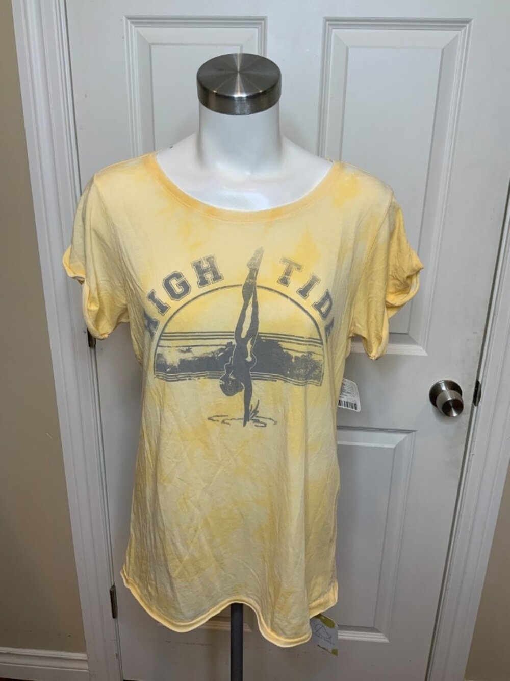 We The Free Yellow High Tide Short Sleeve T-Shirt NWT, Size L